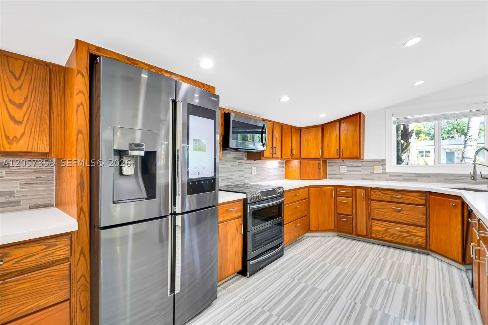 1104 NE 85th St, Miami FL 33138