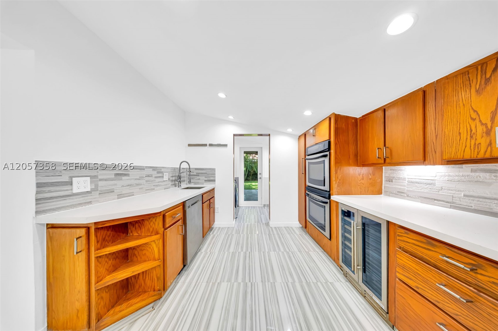1104 NE 85th St, Miami FL 33138