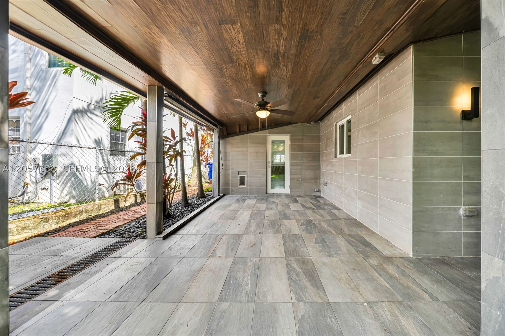 1104 NE 85th St, Miami FL 33138