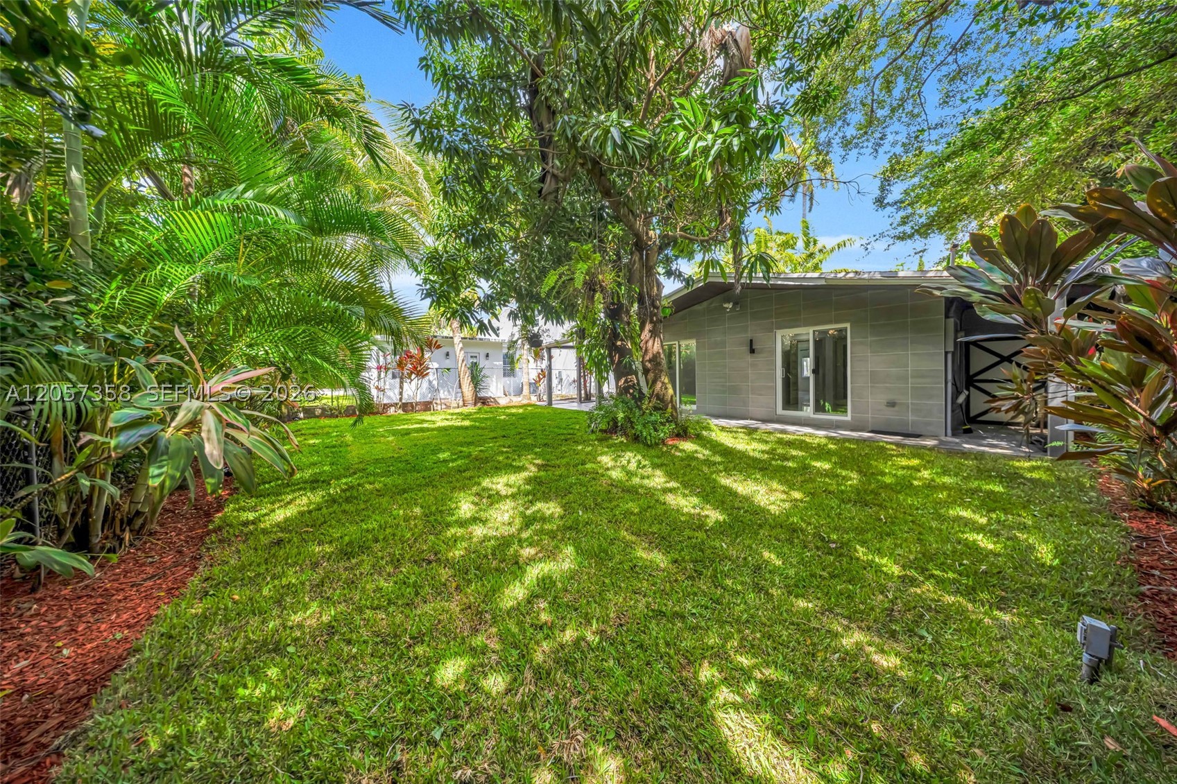 1104 NE 85th St, Miami FL 33138