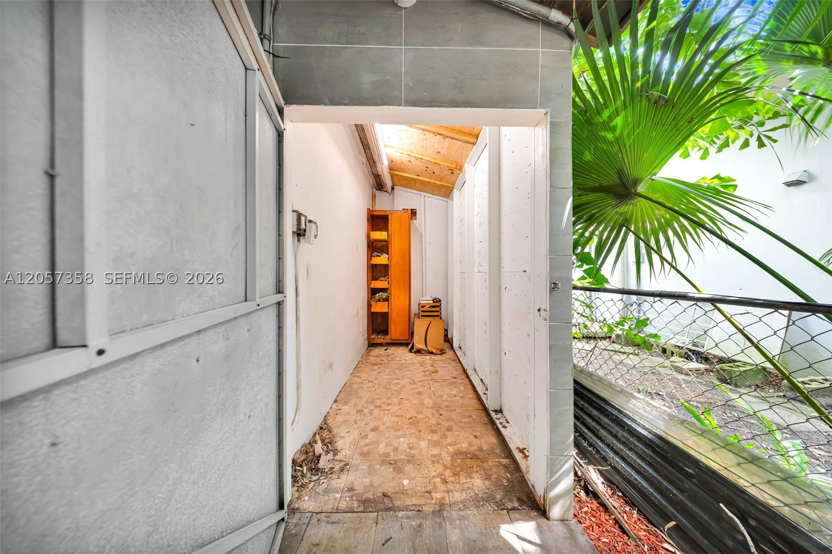 1104 NE 85th St, Miami FL 33138