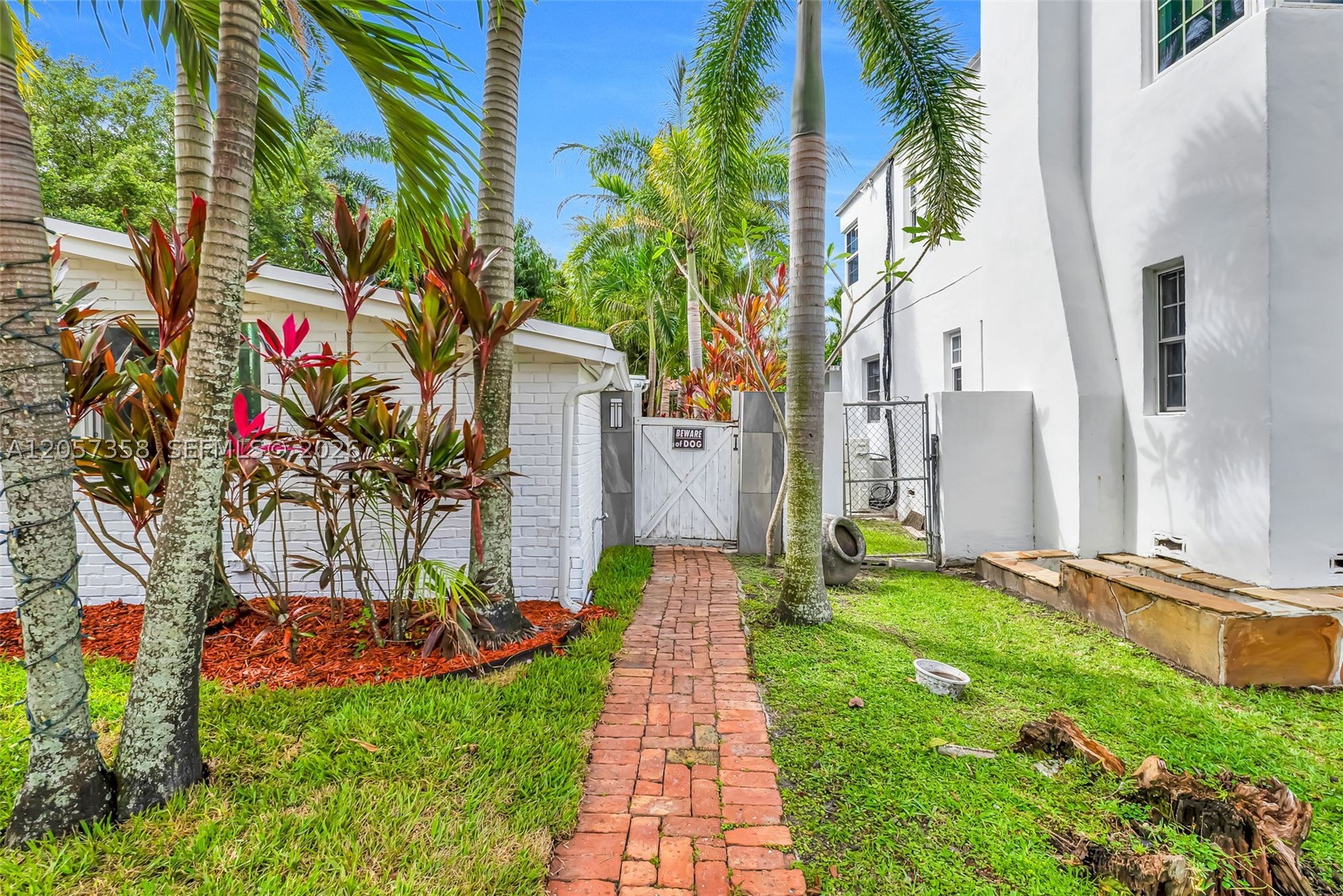 1104 NE 85th St, Miami FL 33138