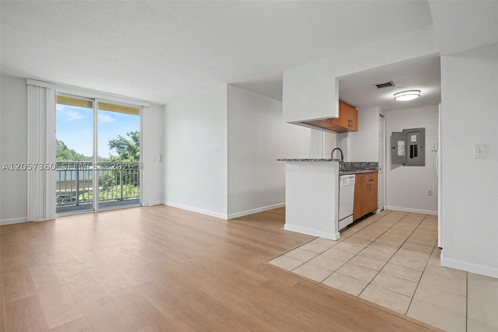 816 NW 11th St #402, Miami FL 33136