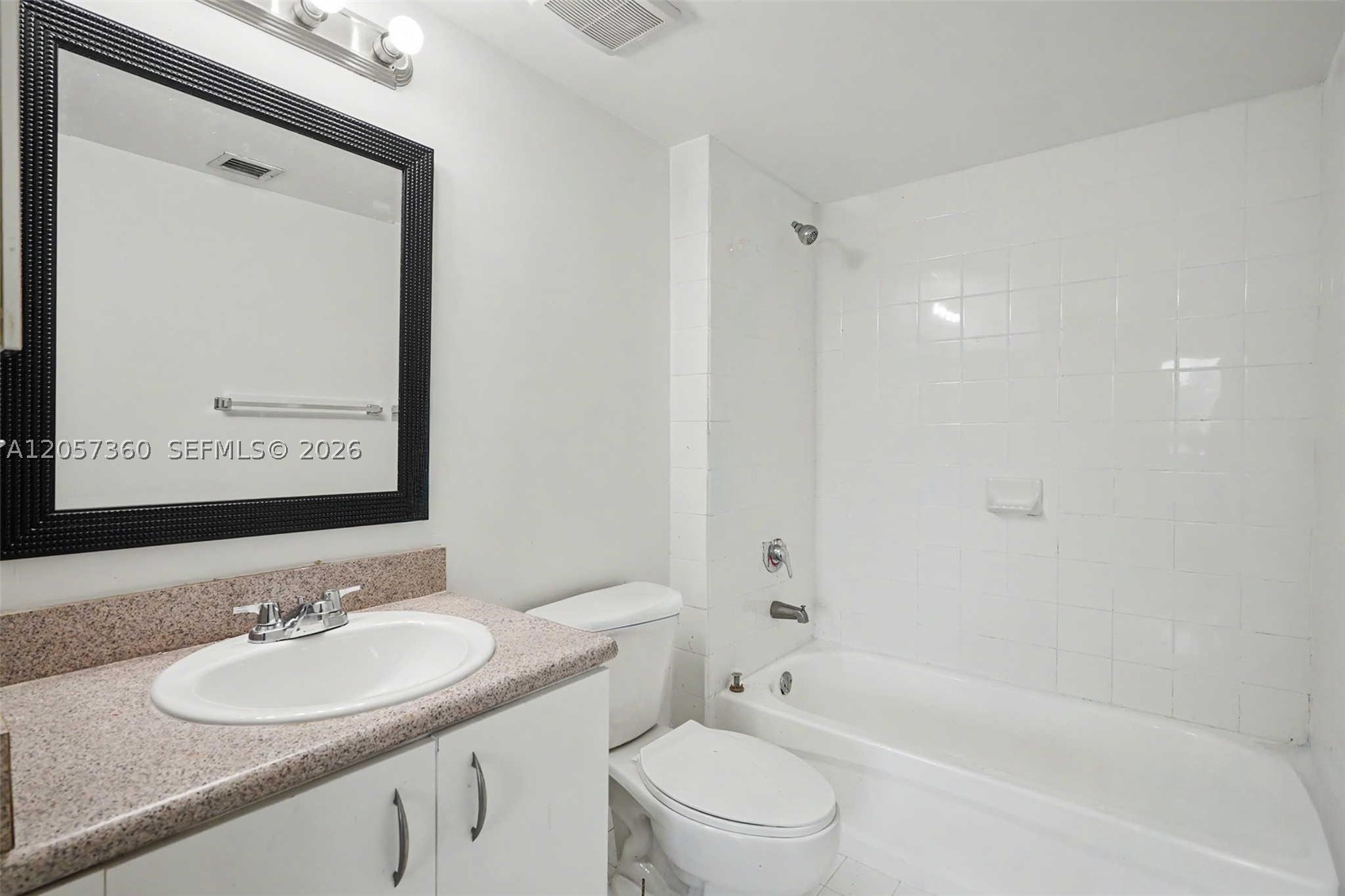 816 NW 11th St #402, Miami FL 33136