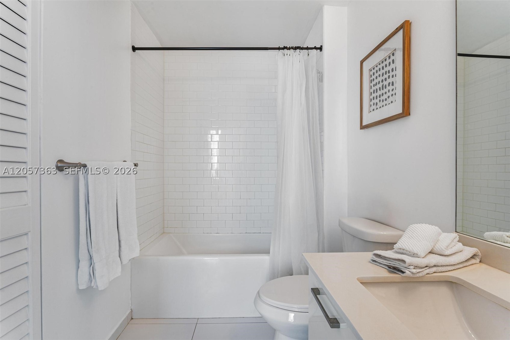151 SE 1st St #2102, Miami FL 33131