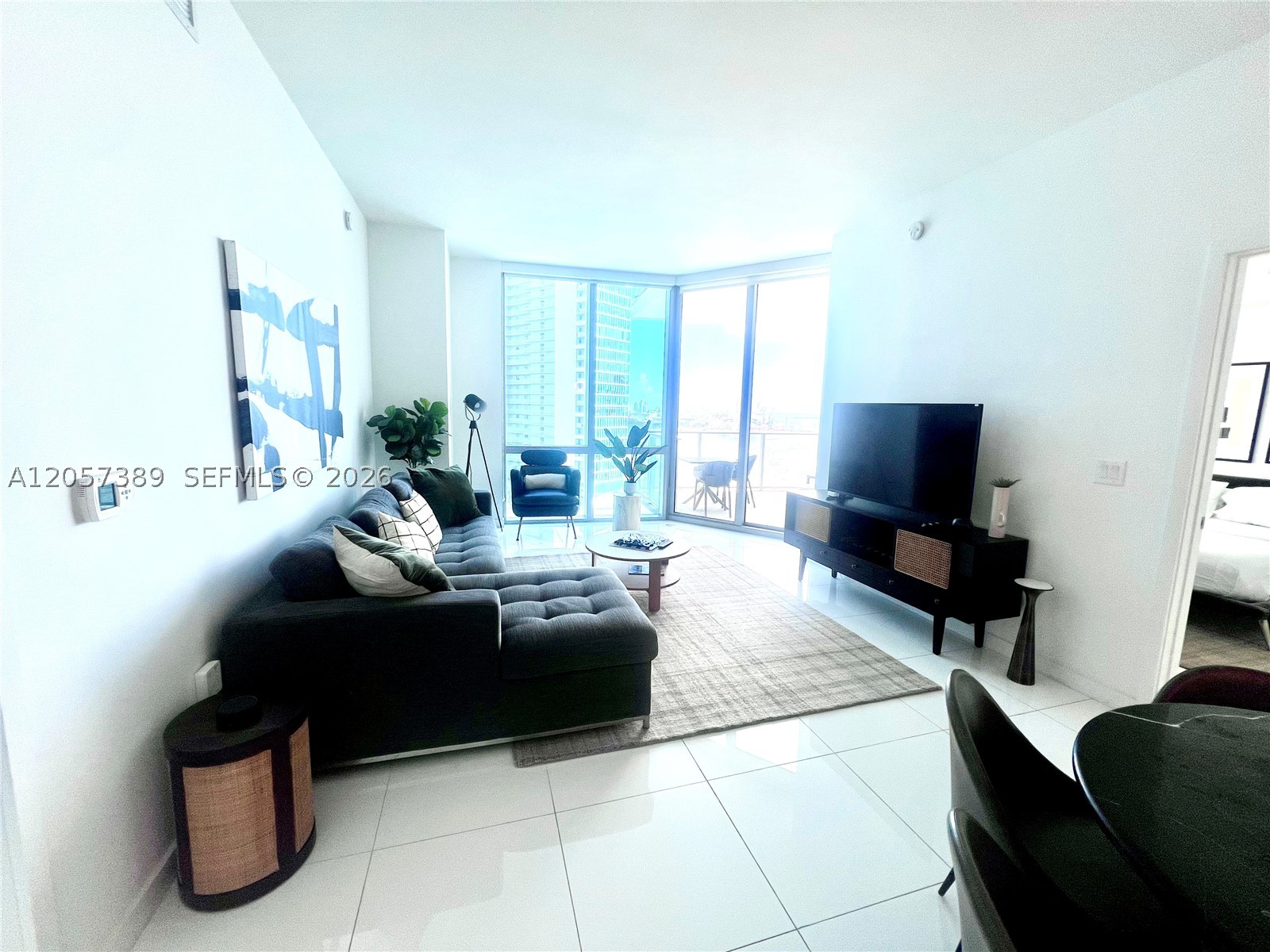 851 NE 1st Ave #1907, Miami FL 33132