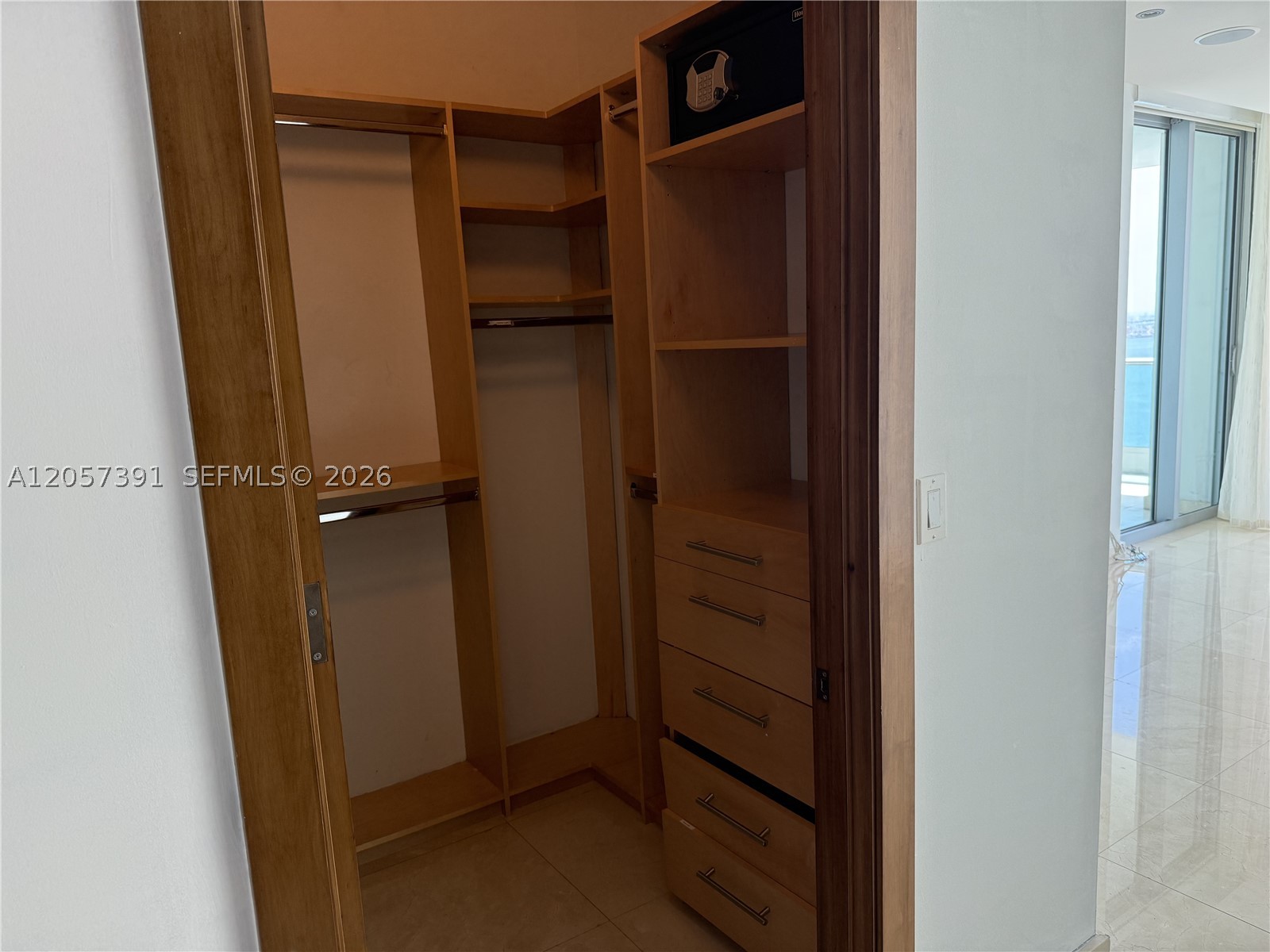 1331 Brickell Bay Dr #2801, Miami FL 33131