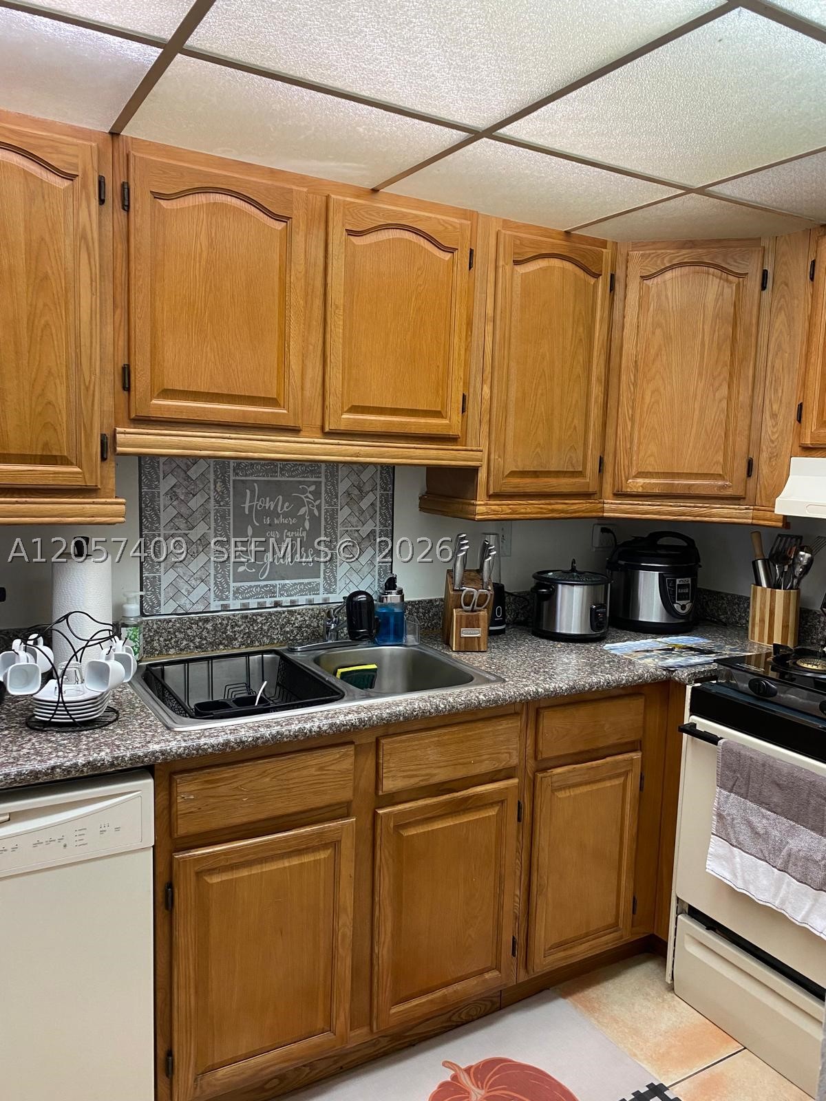 10000 NW 80th Ct #2357, Hialeah Gardens FL 33016