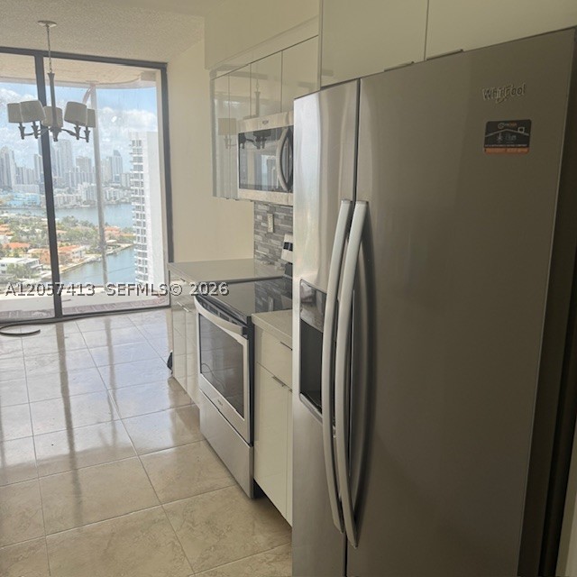 Aventura FL 33180 - A12057413