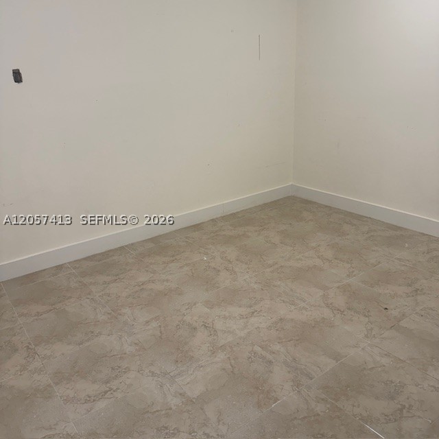 Aventura FL 33180 - A12057413