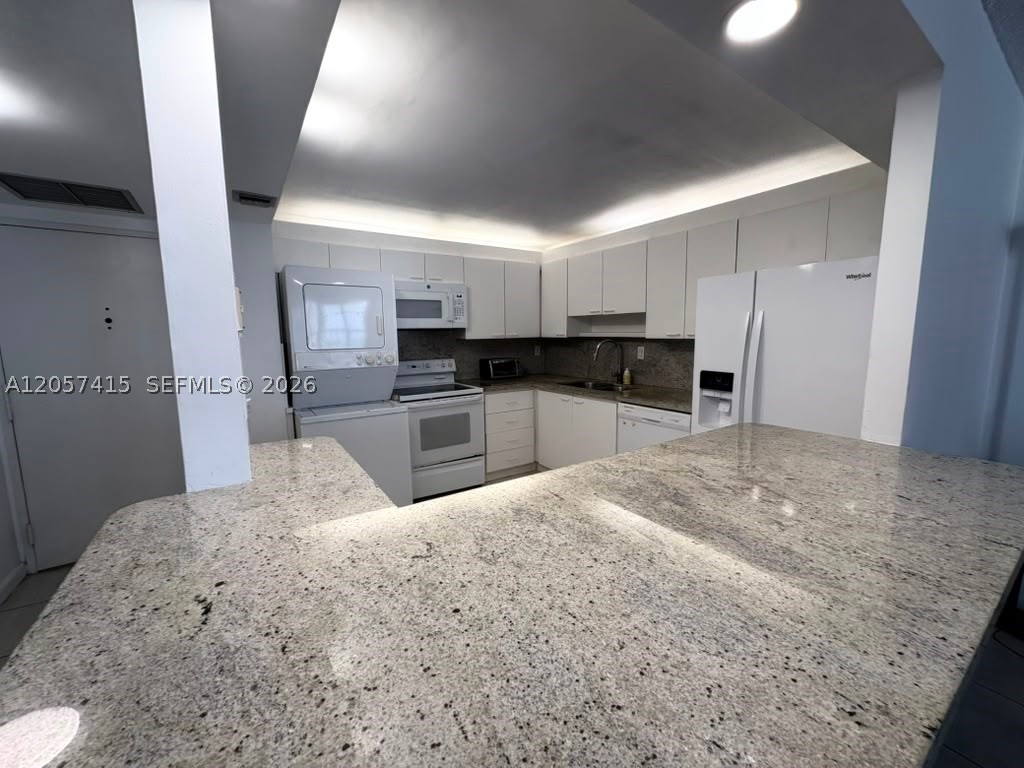1865 Brickell Ave #A811, Miami FL 33129