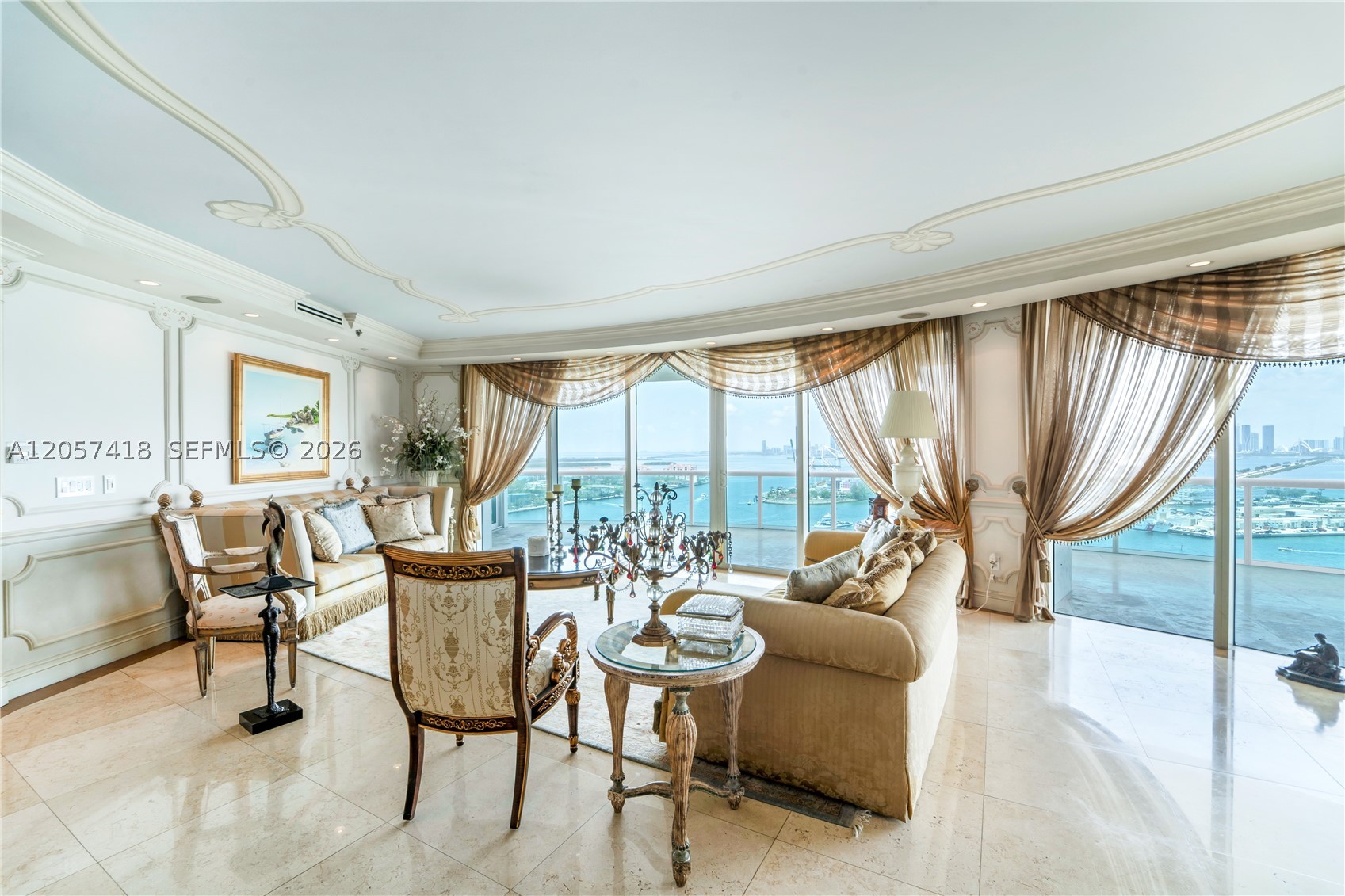 1000 S Pointe Dr #2501, Miami Beach FL 33139