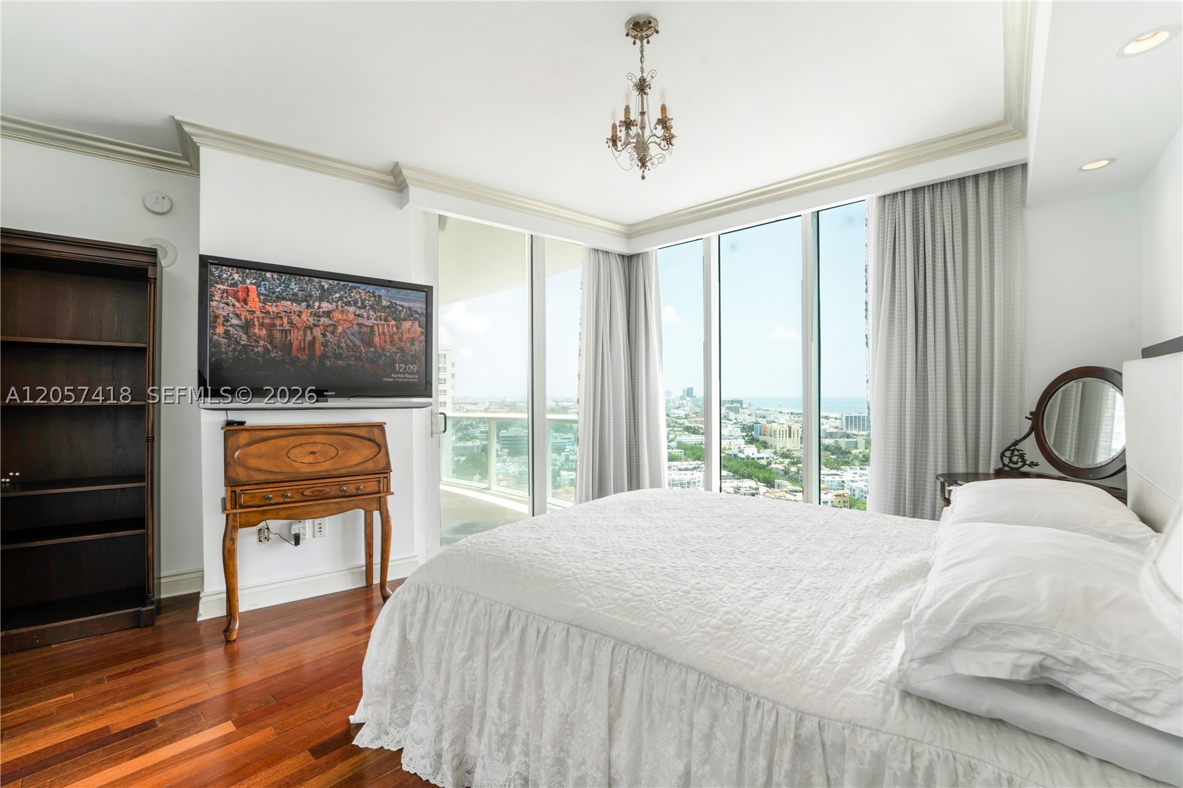1000 S Pointe Dr #2501, Miami Beach FL 33139