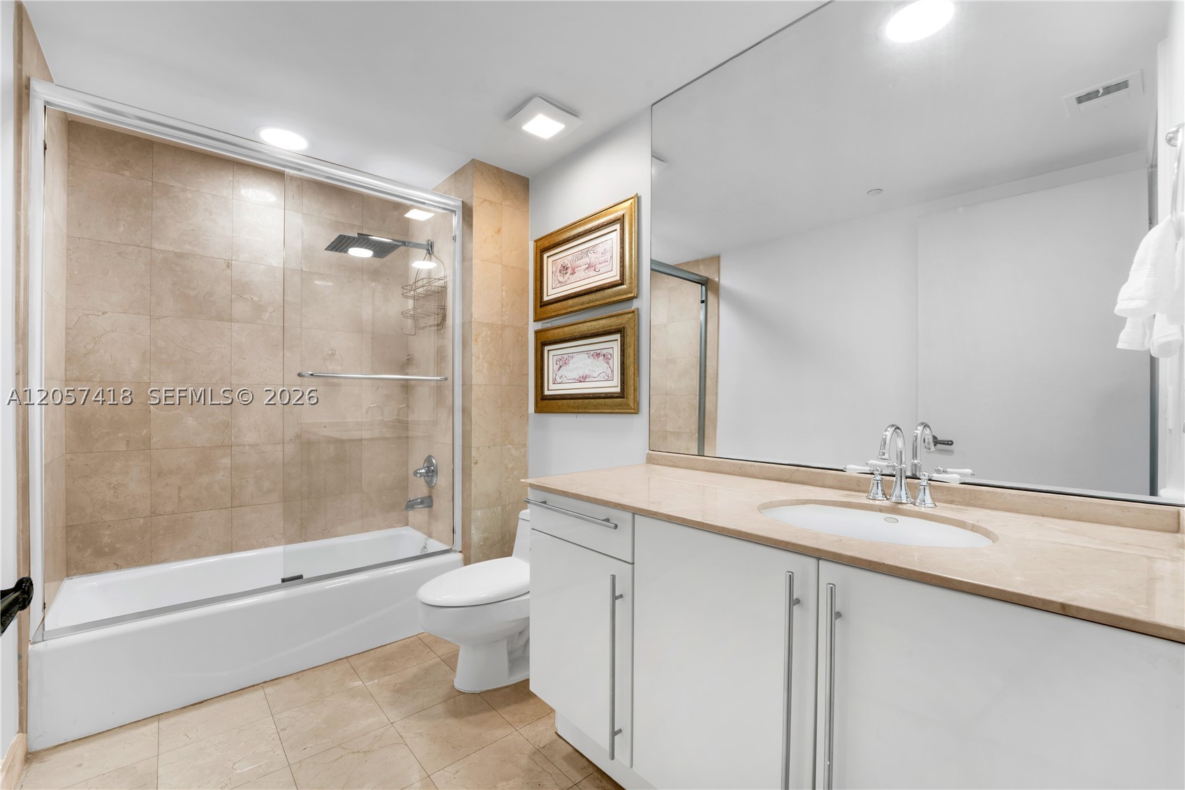 1000 S Pointe Dr #2501, Miami Beach FL 33139