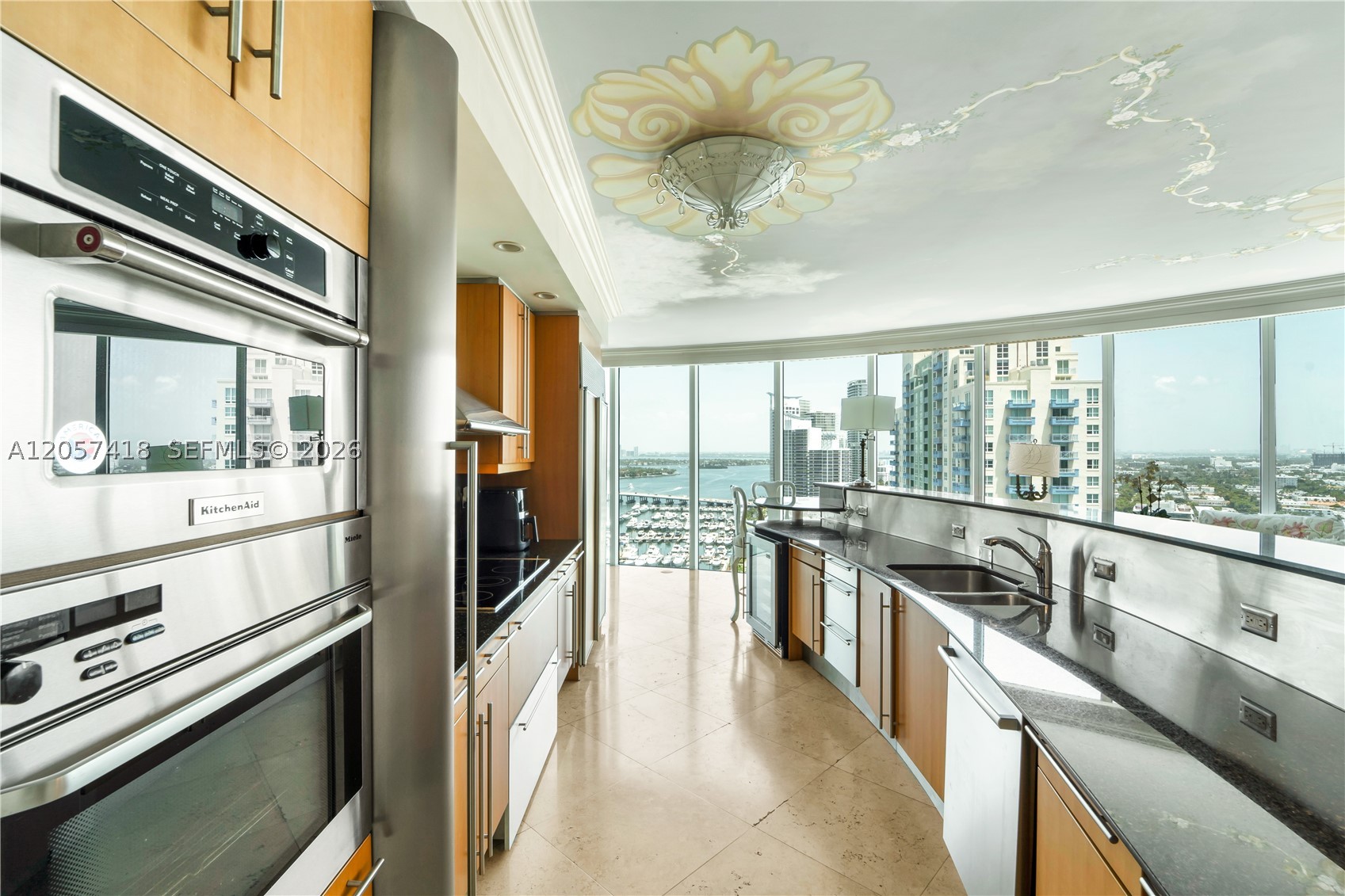 1000 S Pointe Dr #2501, Miami Beach FL 33139