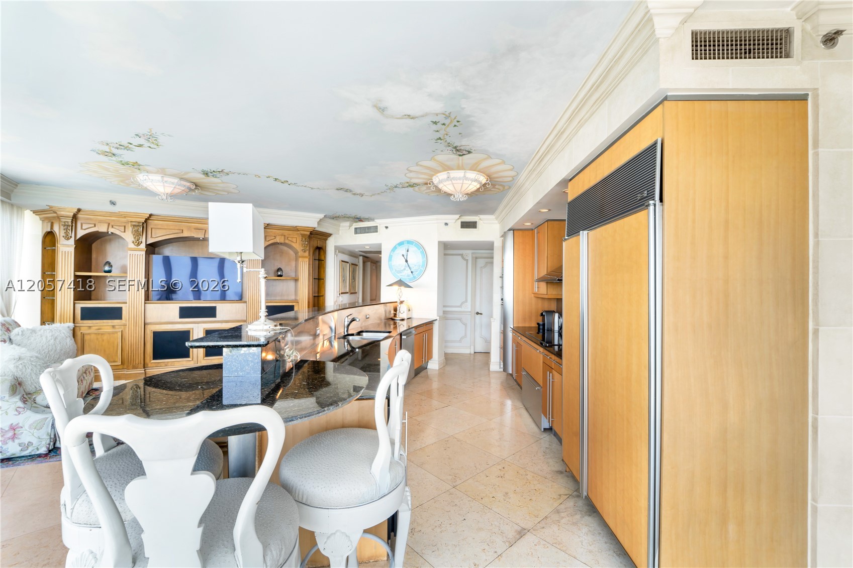 1000 S Pointe Dr #2501, Miami Beach FL 33139
