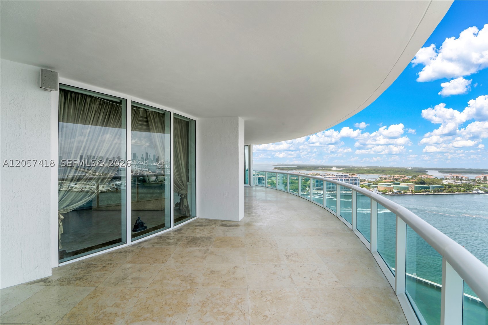 1000 S Pointe Dr #2501, Miami Beach FL 33139