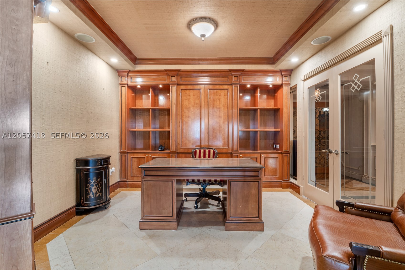 1000 S Pointe Dr #2501, Miami Beach FL 33139