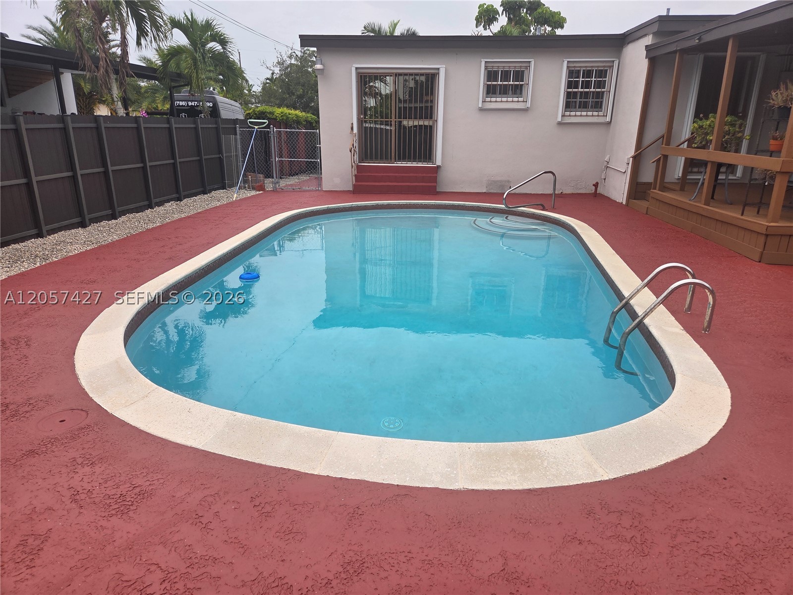 8441 SW 32nd Ter, Miami FL 33155