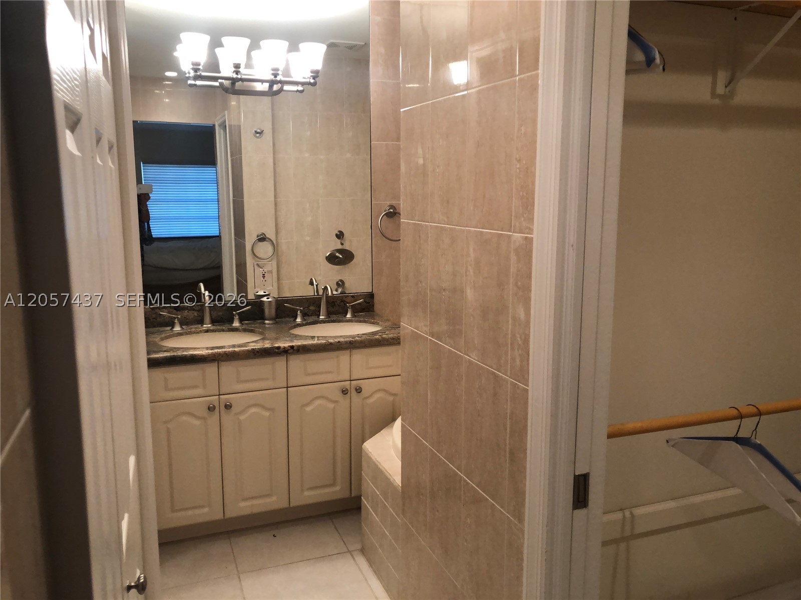 6339 Bay Club Dr #2, Fort Lauderdale FL 33308