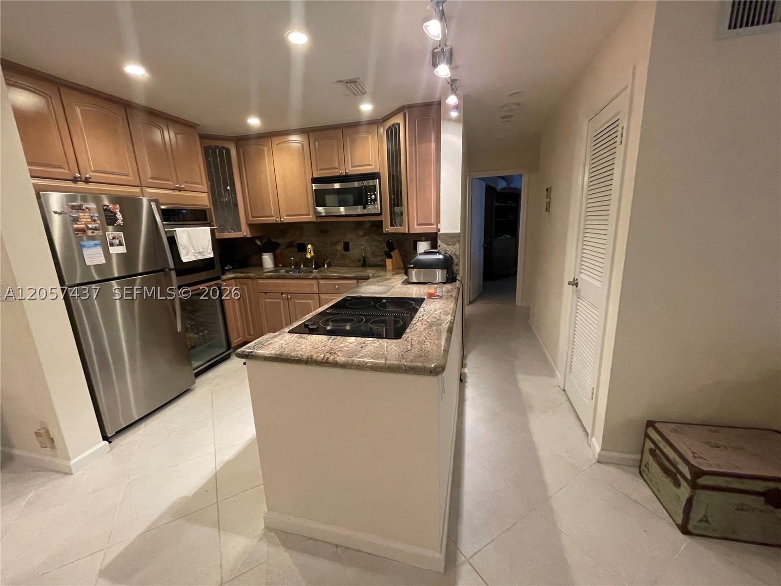 6339 Bay Club Dr #2, Fort Lauderdale FL 33308