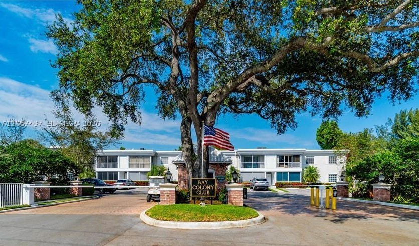 6339 Bay Club Dr #2, Fort Lauderdale FL 33308