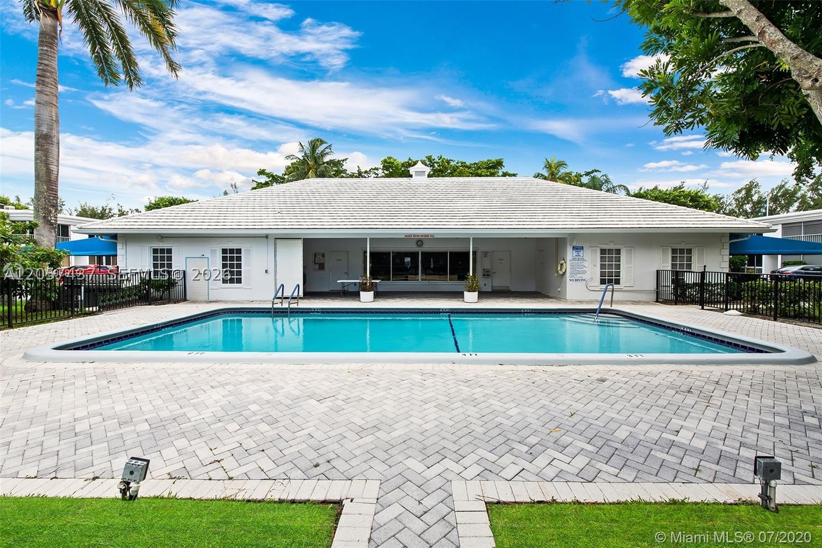 6339 Bay Club Dr #2, Fort Lauderdale FL 33308