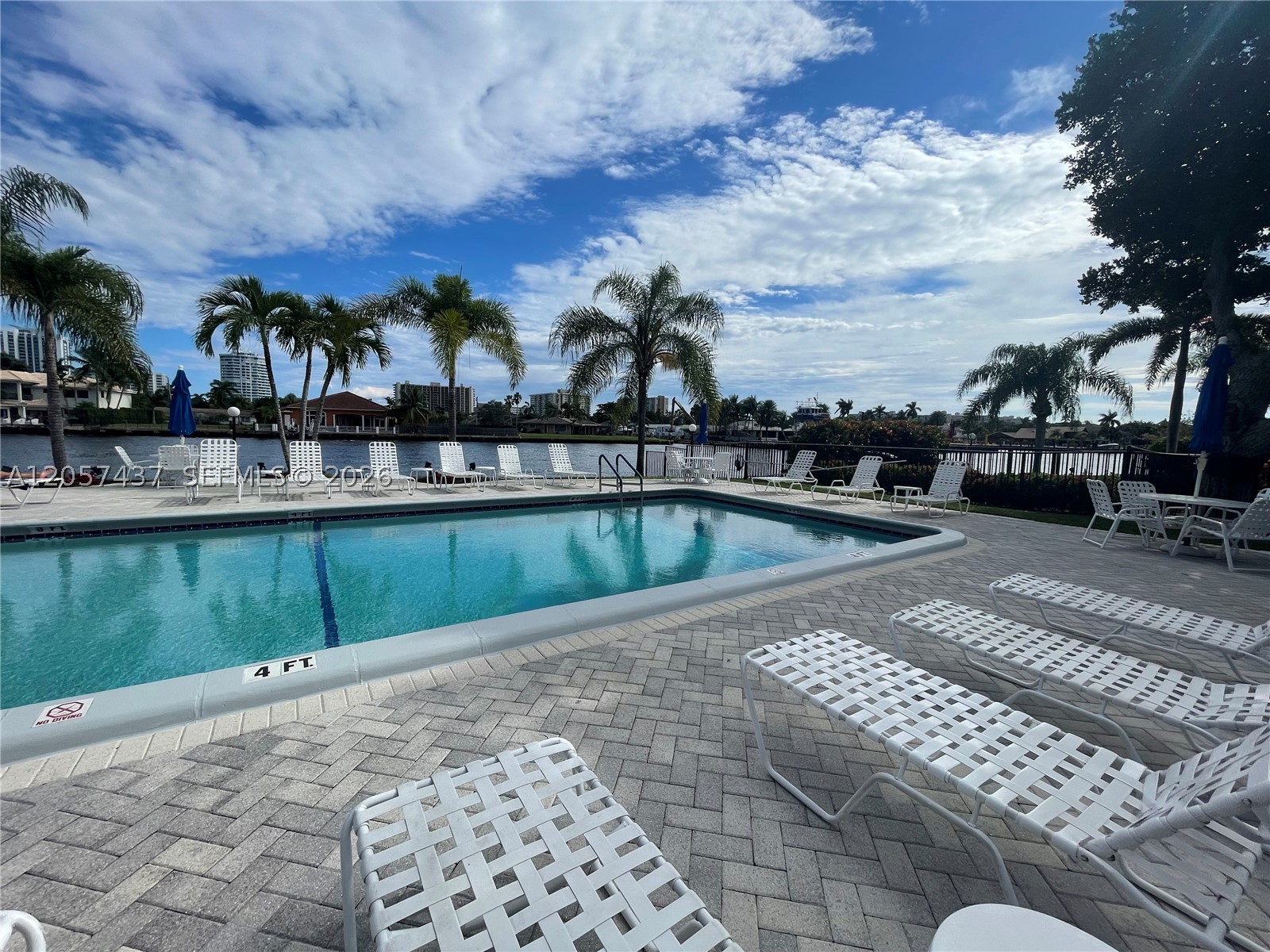 6339 Bay Club Dr #2, Fort Lauderdale FL 33308