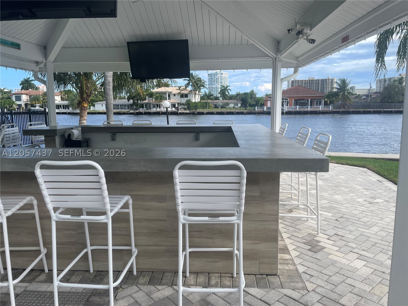6339 Bay Club Dr #2, Fort Lauderdale FL 33308
