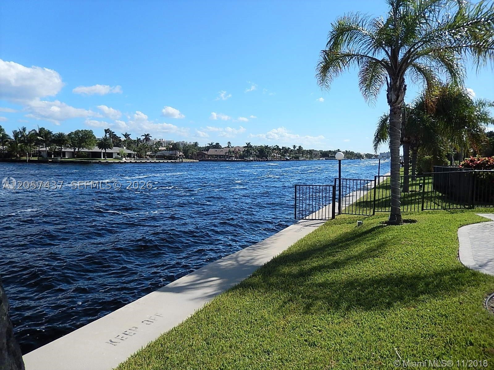 6339 Bay Club Dr #2, Fort Lauderdale FL 33308
