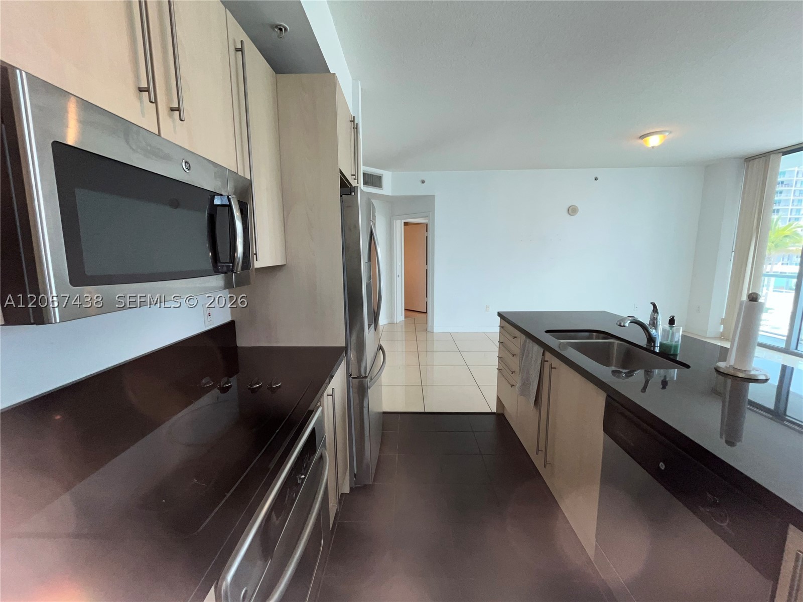 1111 SW 1st Ave #1025-N, Miami FL 33130