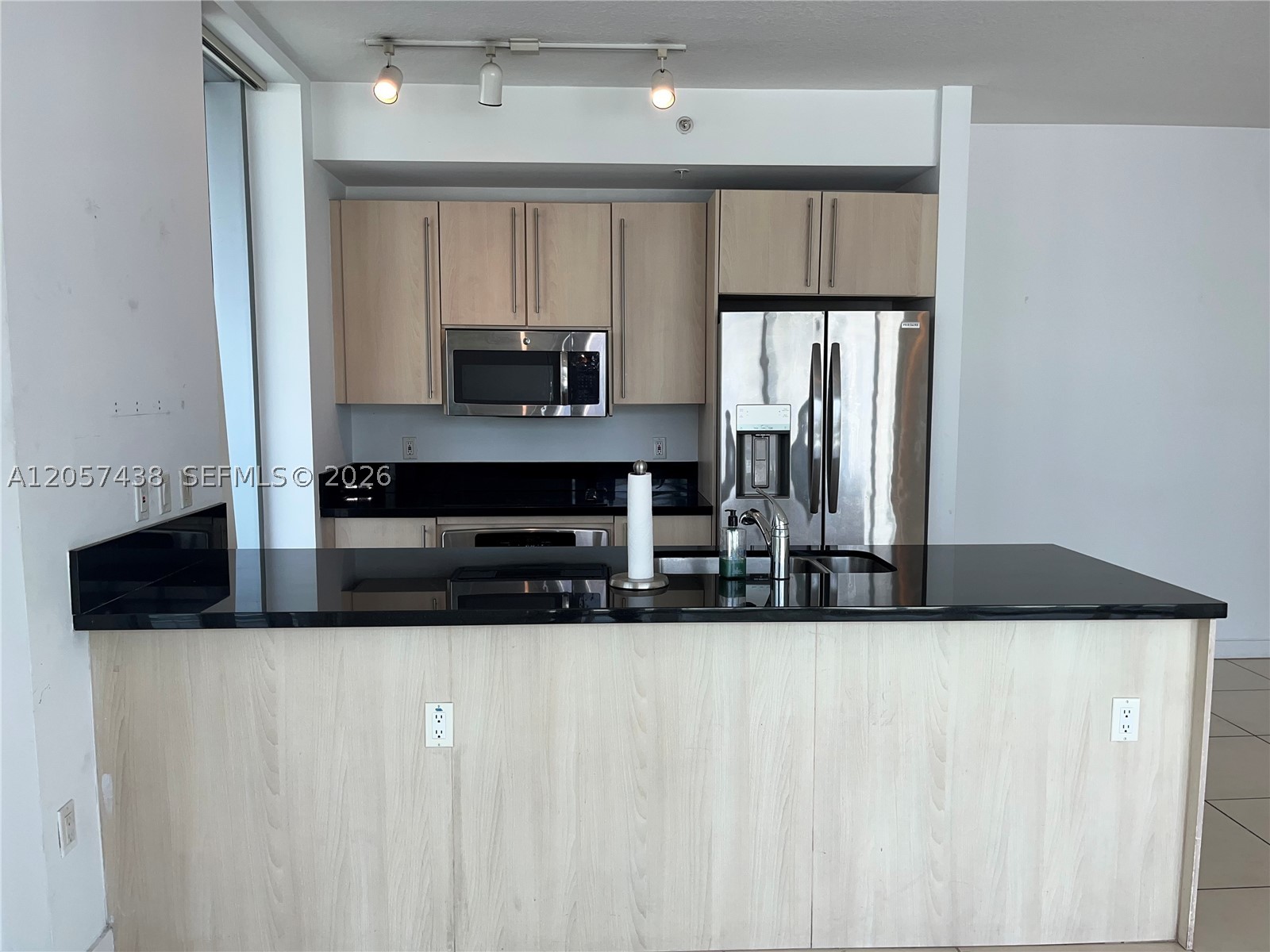 1111 SW 1st Ave #1025-N, Miami FL 33130