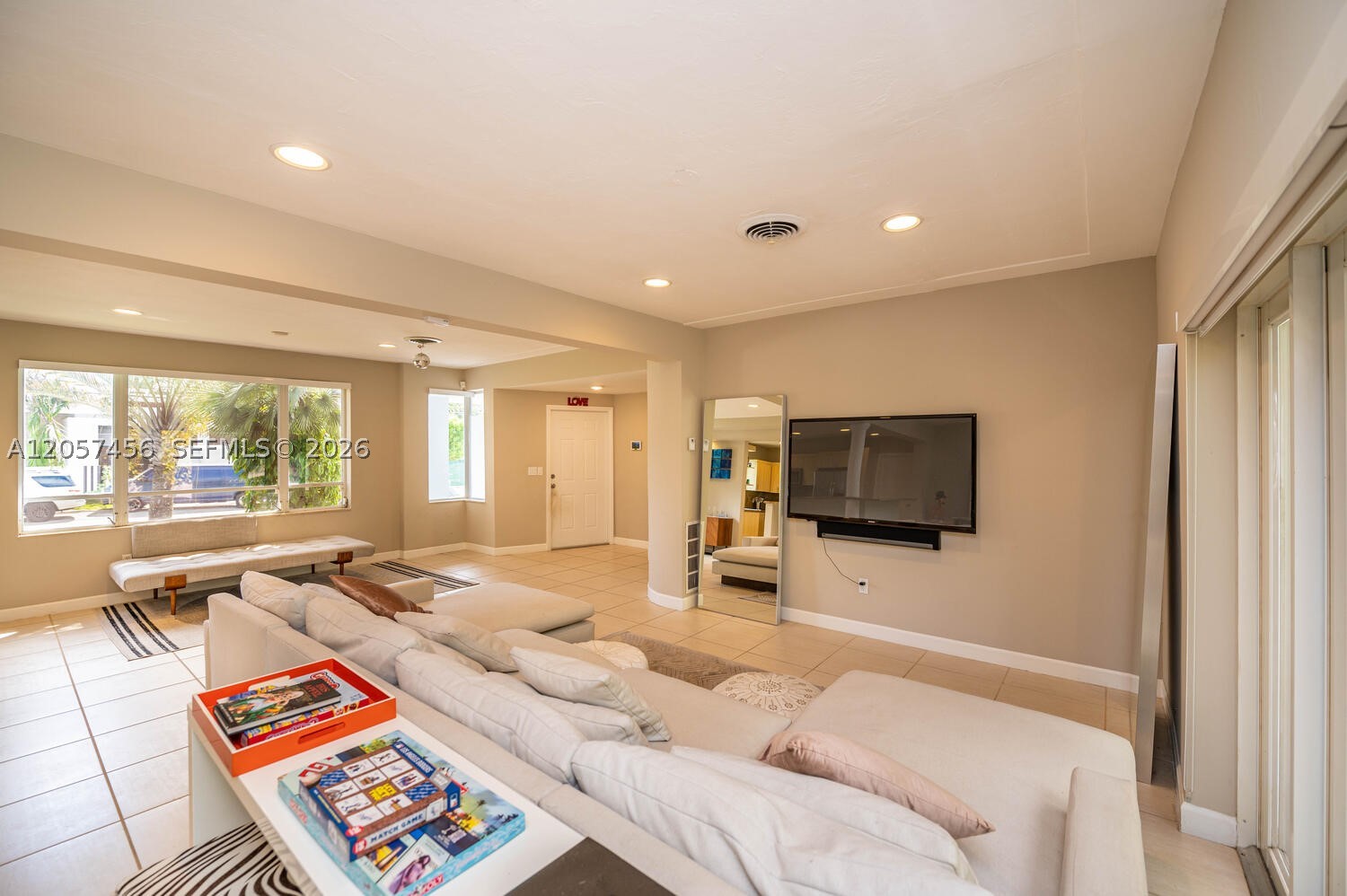 9520 E Broadview Dr, Bay Harbor Islands FL 33154