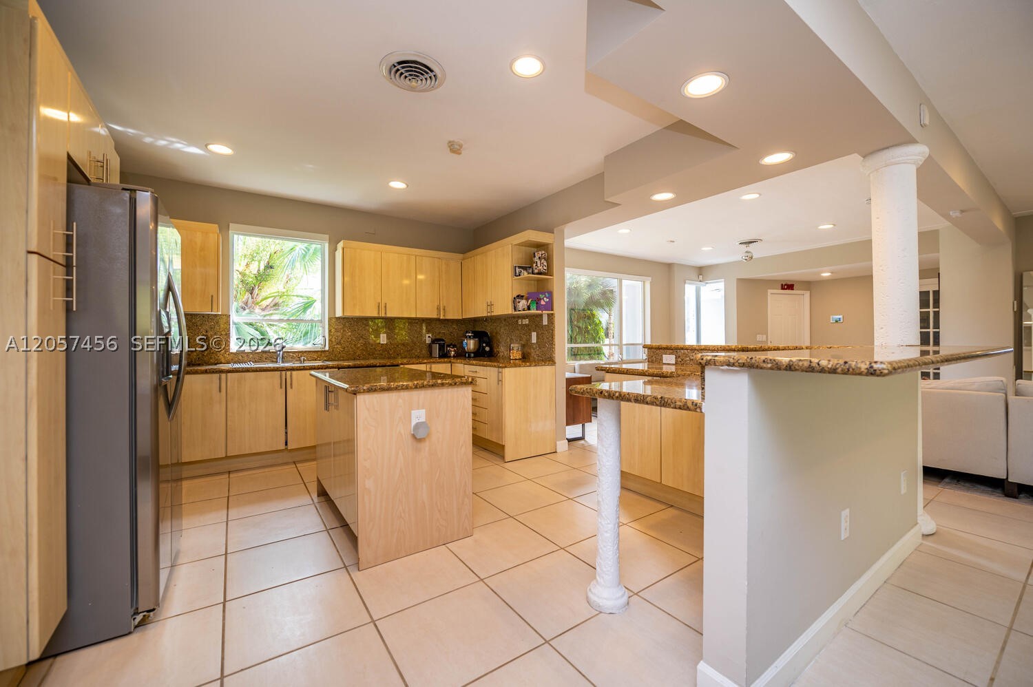 9520 E Broadview Dr, Bay Harbor Islands FL 33154