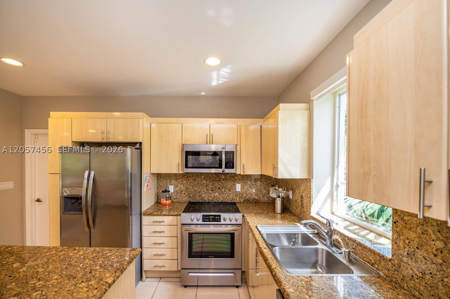 9520 E Broadview Dr, Bay Harbor Islands FL 33154