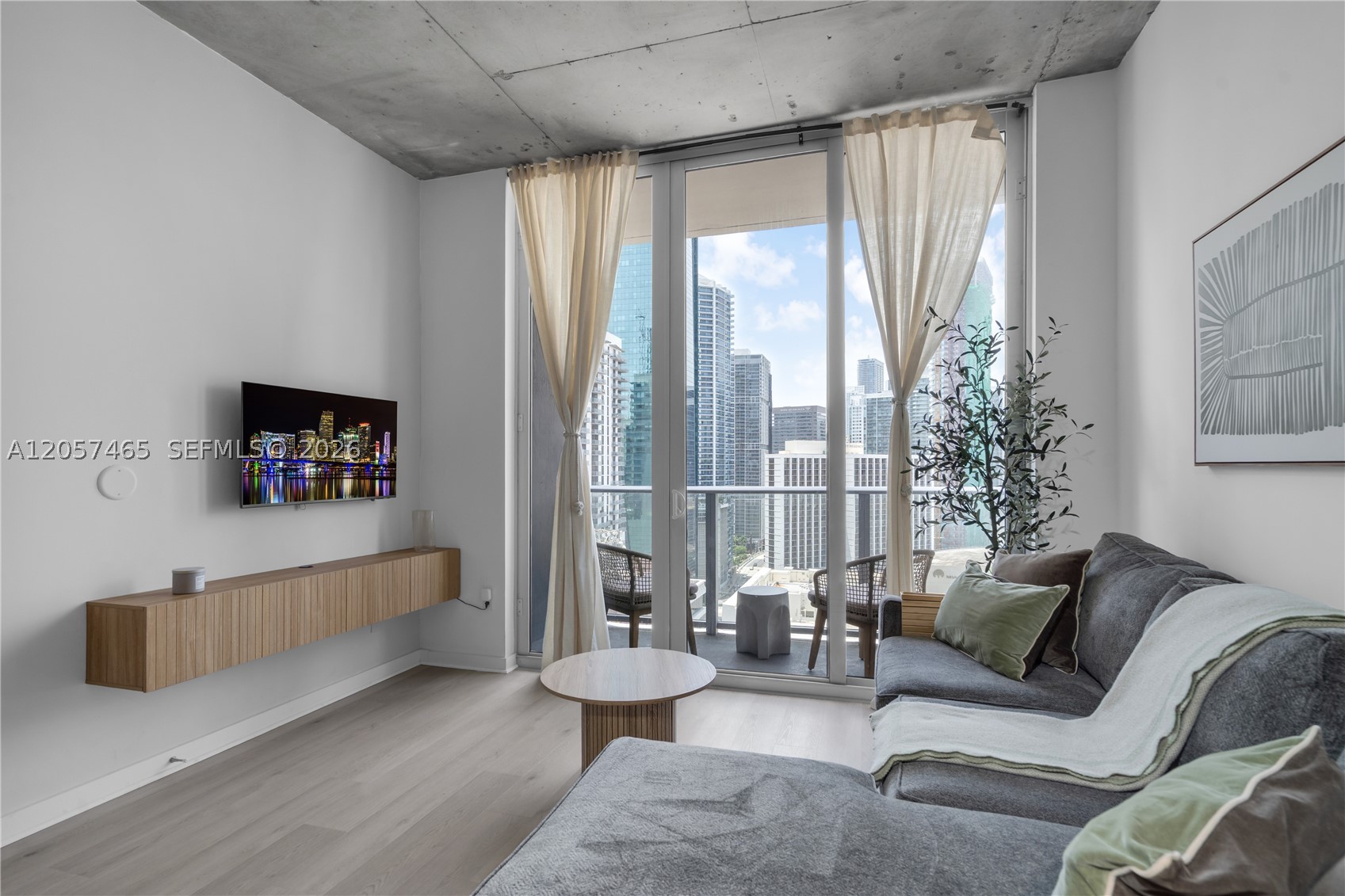 151 SE 1st St #2109, Miami FL 33131