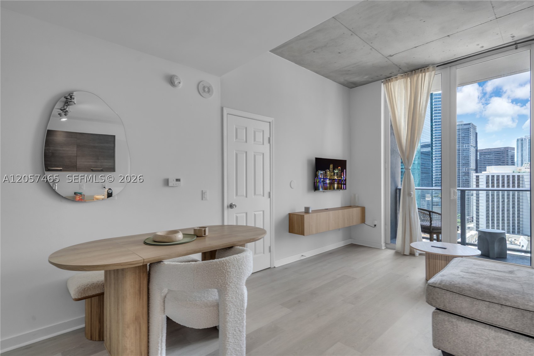 151 SE 1st St #2109, Miami FL 33131