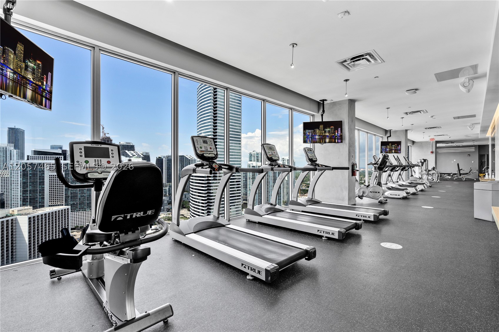 151 SE 1st St #2109, Miami FL 33131