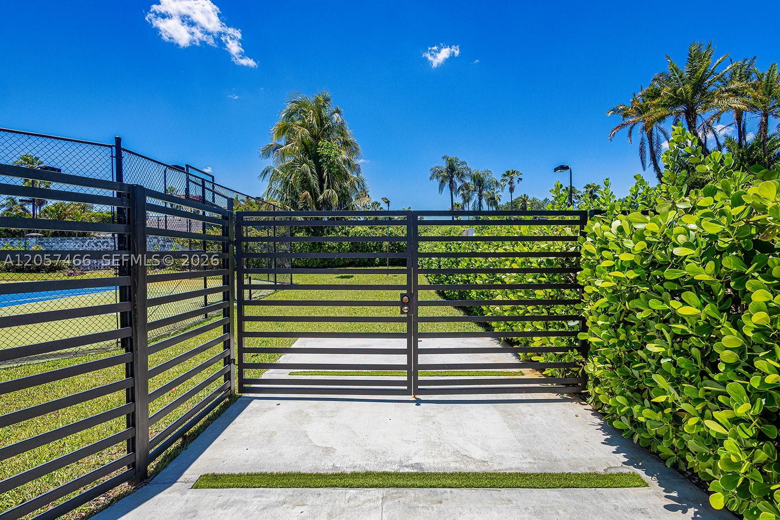 10506 SW 89 Place #0, Miami FL 33176