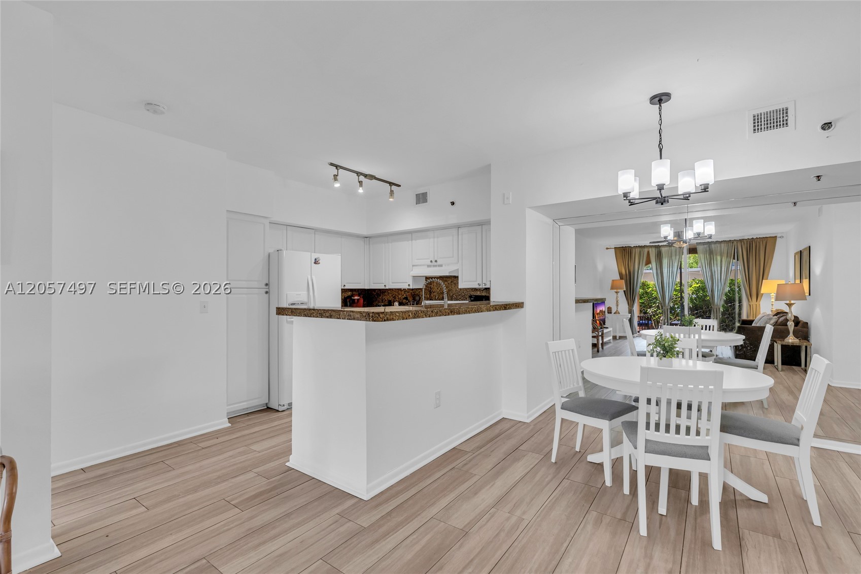 19501 E Country Club Dr #9101, Aventura FL 33180