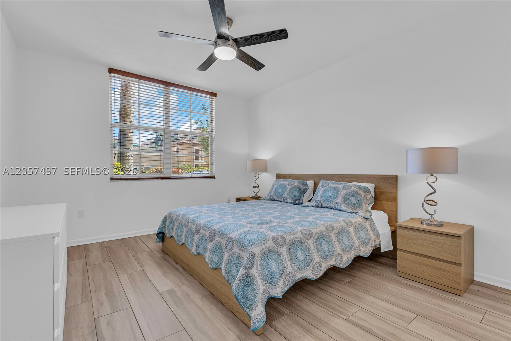 19501 E Country Club Dr #9101, Aventura FL 33180