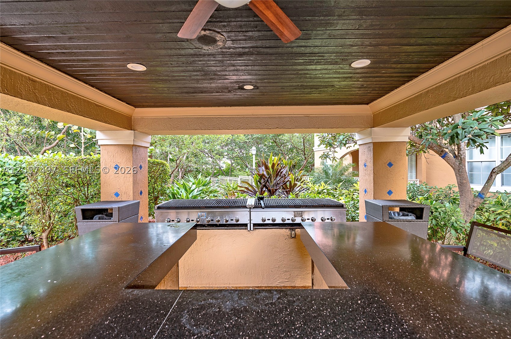 19501 E Country Club Dr #9101, Aventura FL 33180