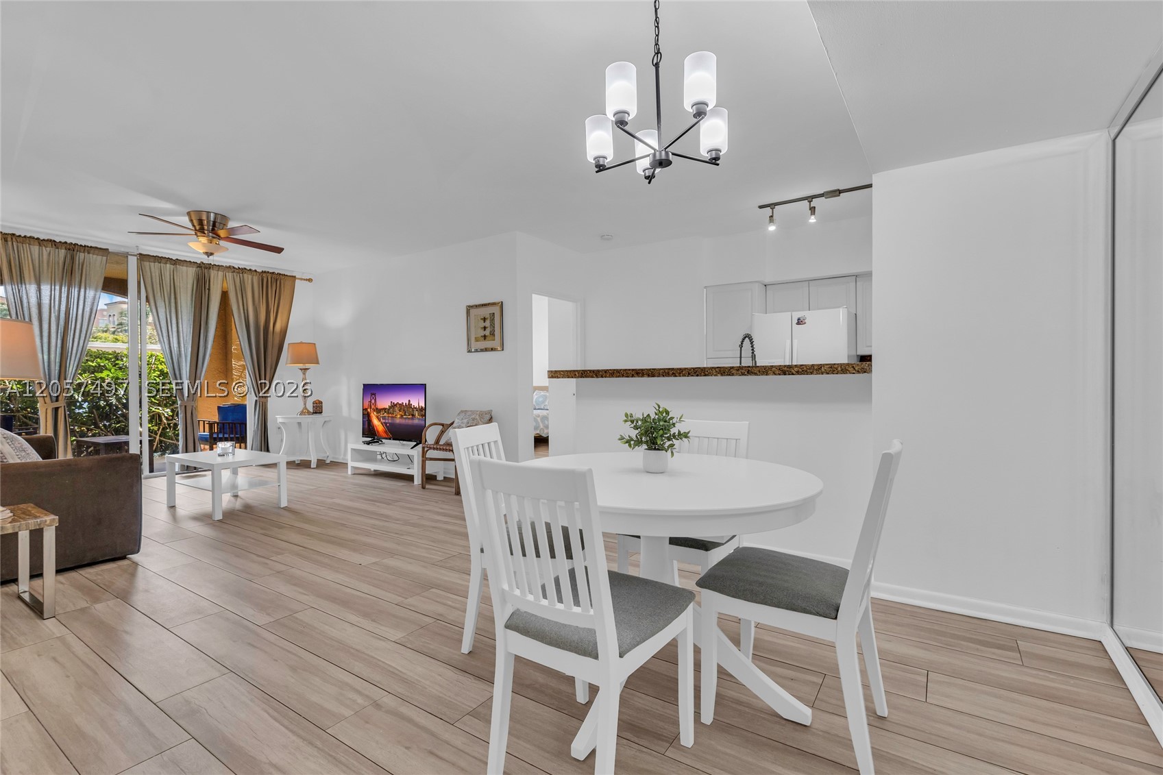 19501 E Country Club Dr #9101, Aventura FL 33180