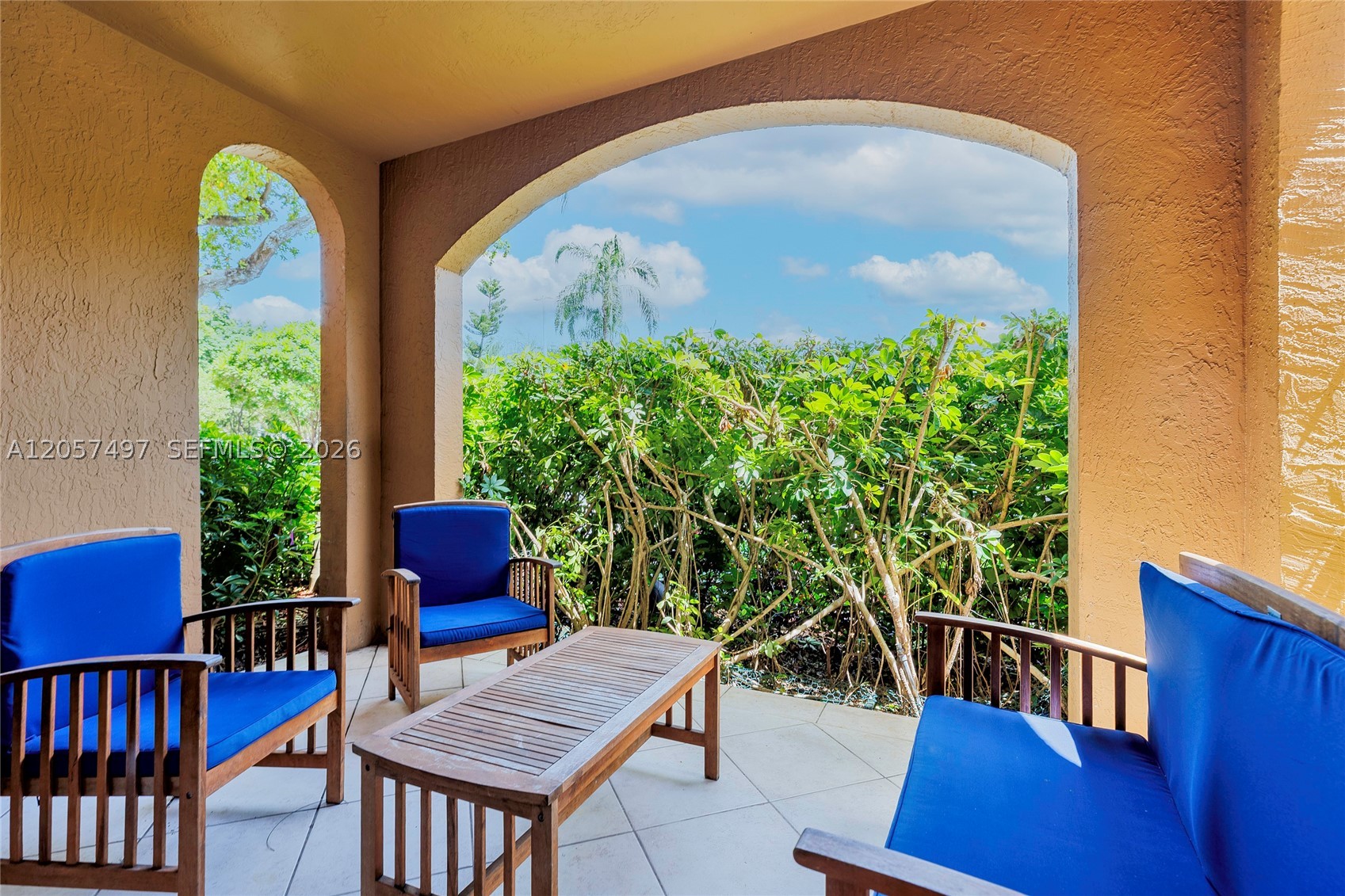 19501 E Country Club Dr #9101, Aventura FL 33180