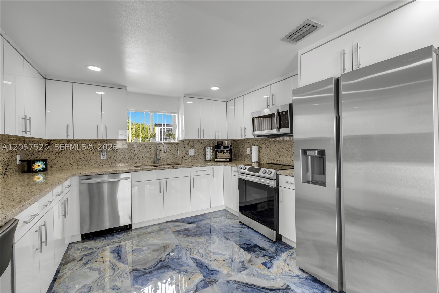 10350 SW 48th St #1, Miami FL 33165