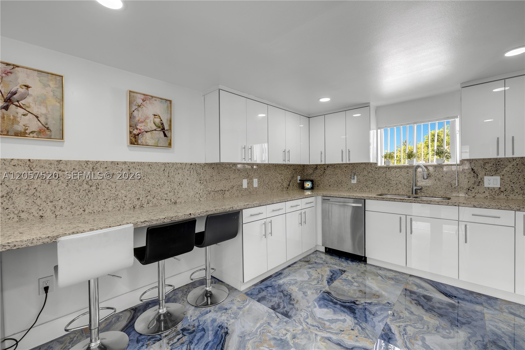 10350 SW 48th St #1, Miami FL 33165