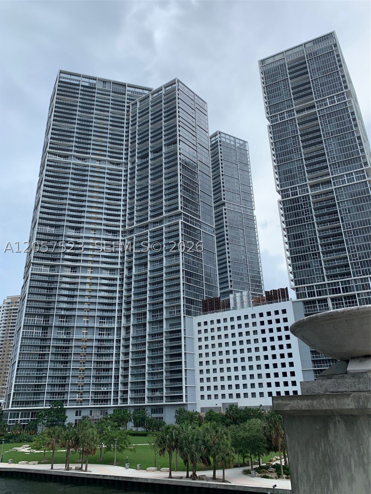 465 Brickell Ave #5304, Miami FL 33131