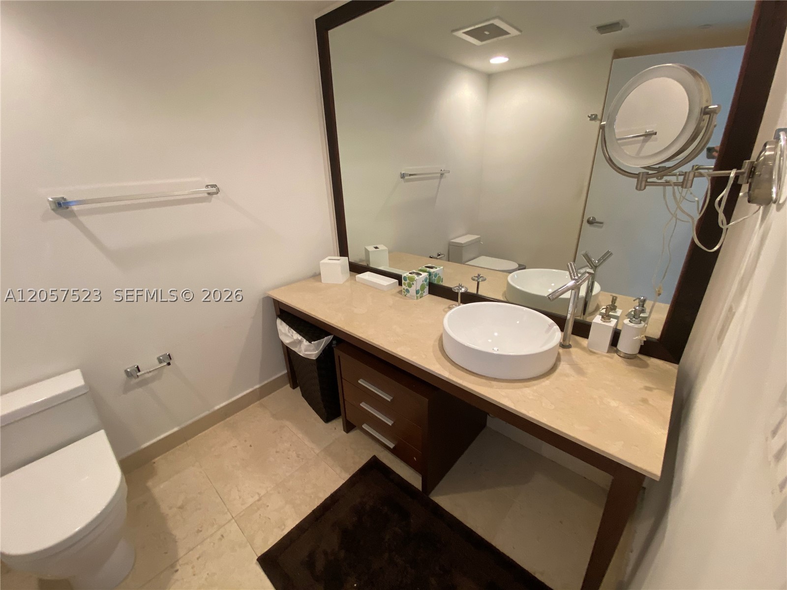 465 Brickell Ave #5304, Miami FL 33131