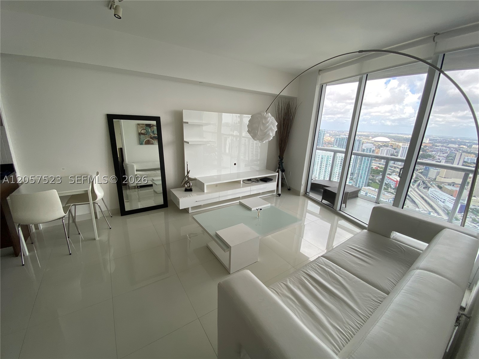 465 Brickell Ave #5304, Miami FL 33131