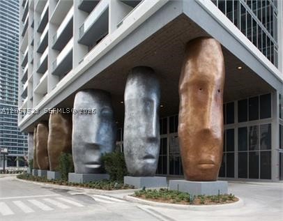 465 Brickell Ave #5304, Miami FL 33131